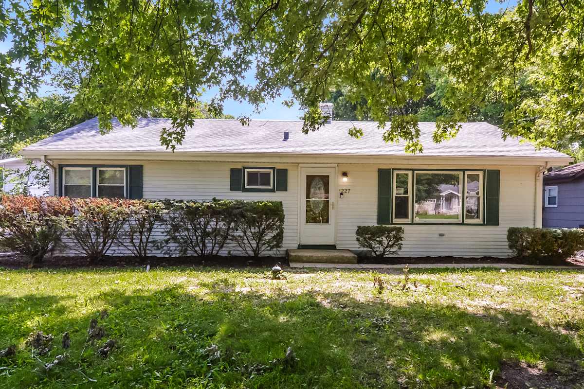 3-Bed House for Rent – 1227 S Lawler Ave, Lombard, IL
