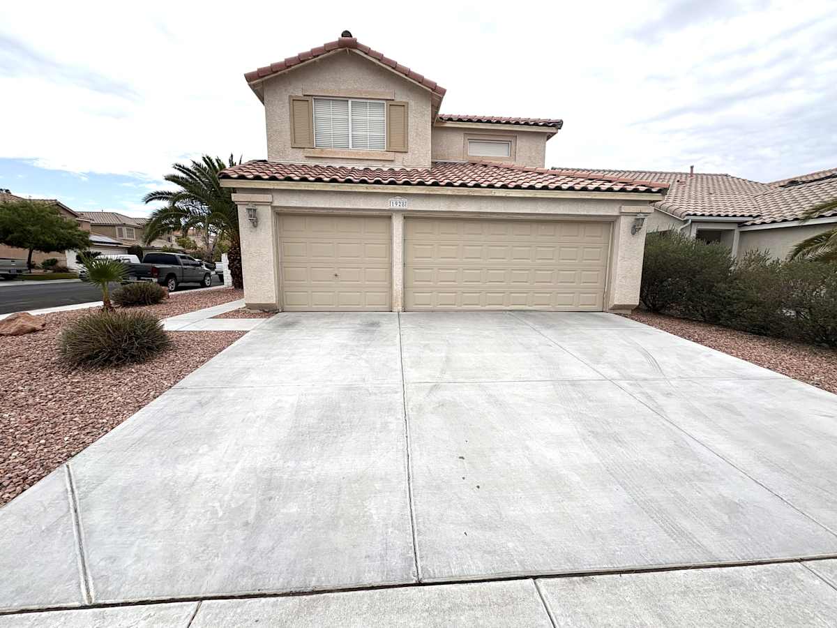 4-Bed House for Rent – 1928 Falling Tree Ave, North Las Vegas, NV