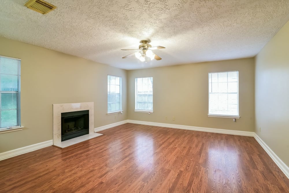 13935 Cantwell Dr, Houston, TX, 77014 Invitation Homes