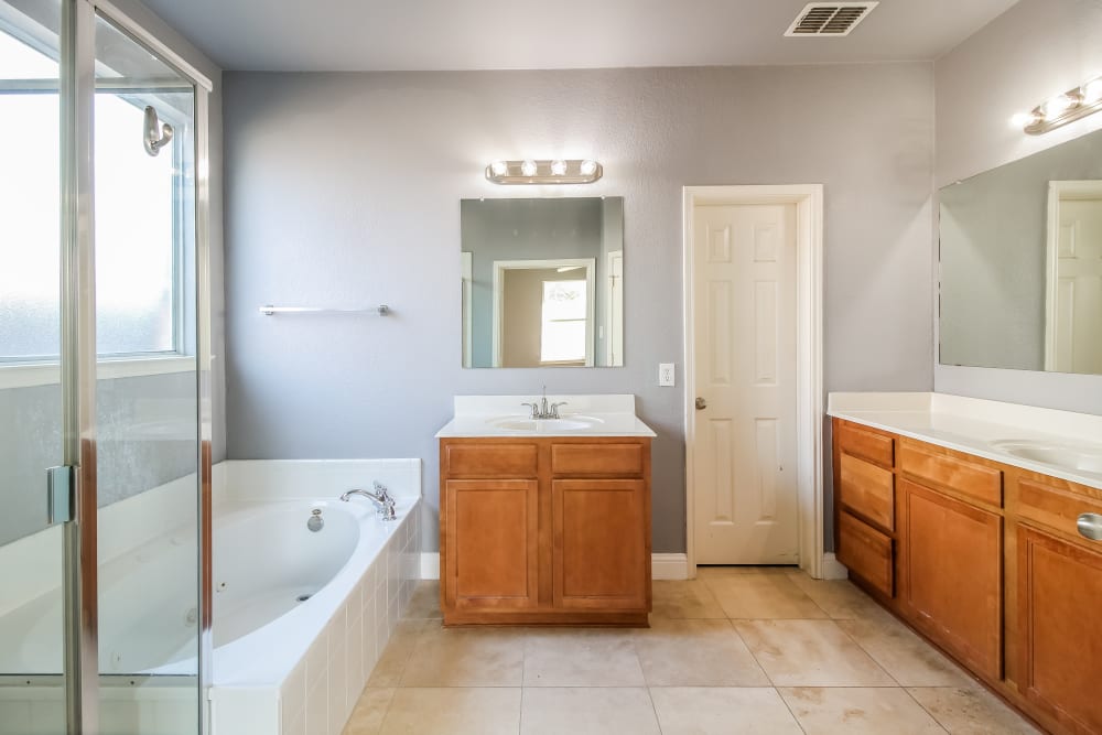 204 Tanglewood, Little Elm, TX, 75068 | Invitation Homes