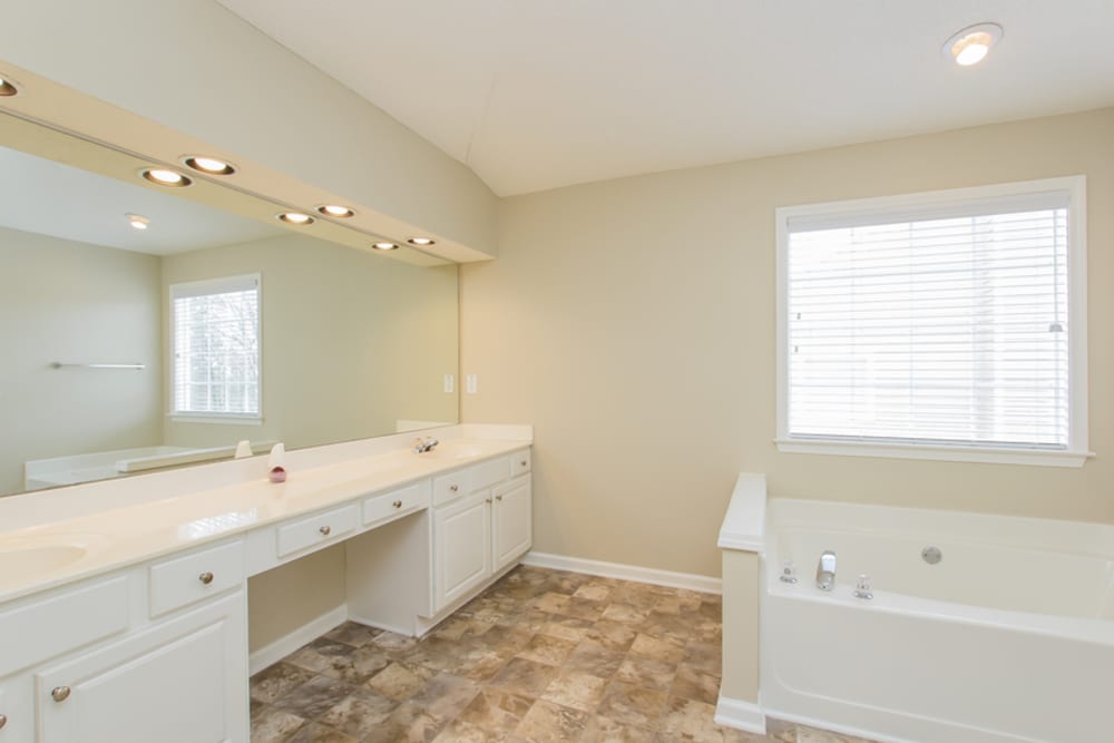 2132 Tallapoosa Dr, Duluth, GA, 30097 Invitation Homes