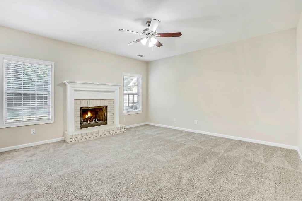 2373 Crimson Creek Ln, Snellville, GA, 30078 Invitation Homes