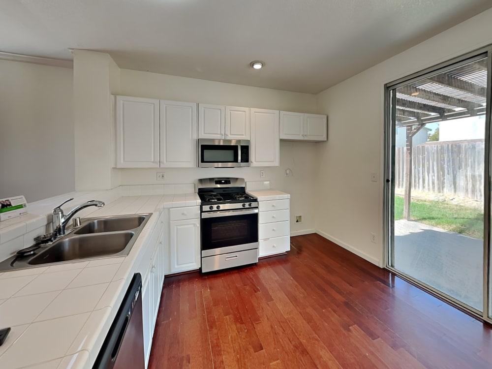 5419 Moonlight Way, Elk Grove, CA, 95758 Invitation Homes