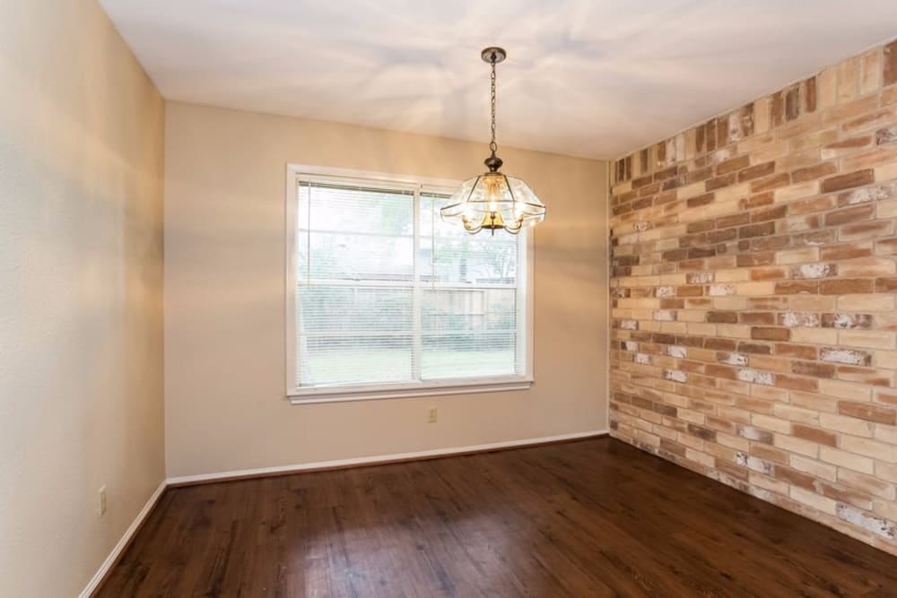 5907 Queensgate Dr, Houston, TX, 77066 Invitation Homes