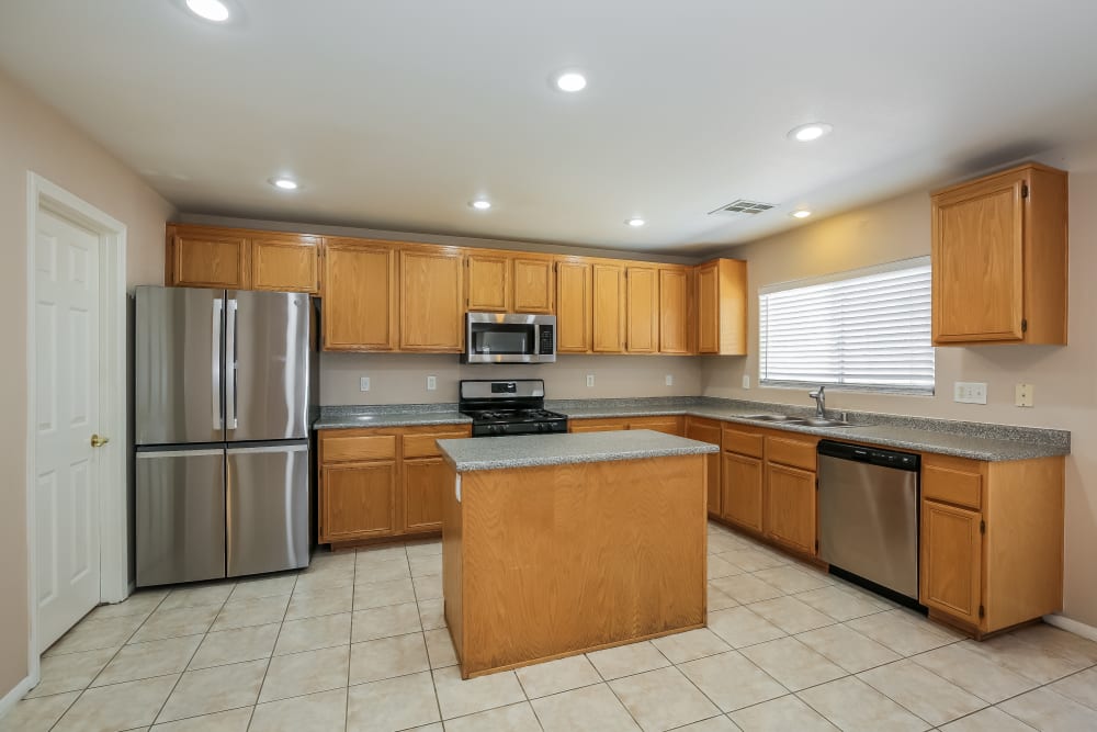 8100 Roundup Ridge St, Las Vegas, NV, 89131 Invitation Homes