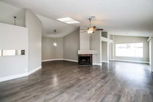 Western House 特別版 シーズンズグリーティング 2706 W Highland W St, Chandler, AZ, 85224 | Invitation Homes