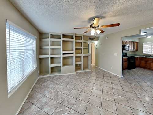 ホームズ Horizontal Ladder Access System (HLAS) | Ziamatic Corp