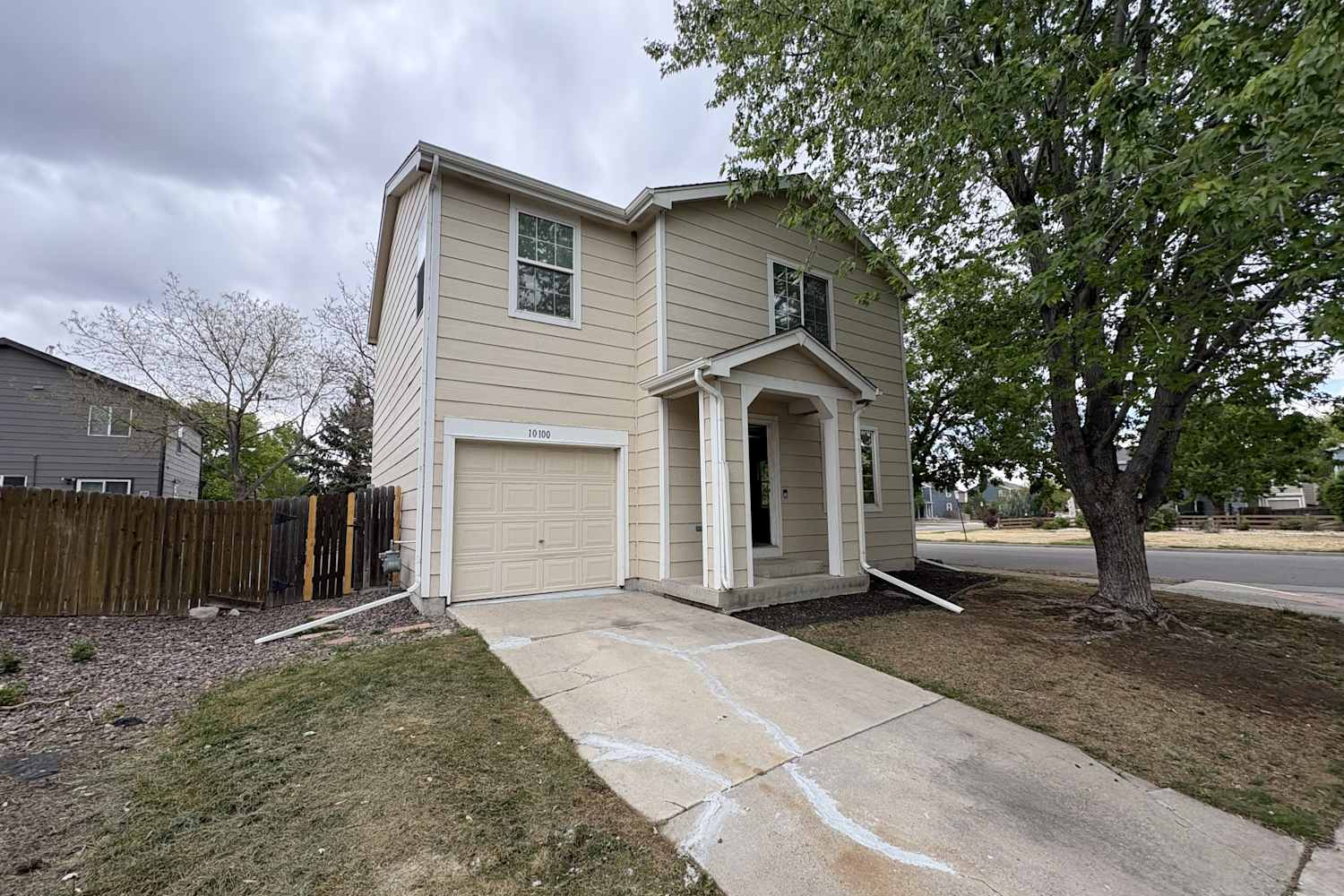 3-Bed House for Rent - 10100 Glencoe Ct, Thornton, CO