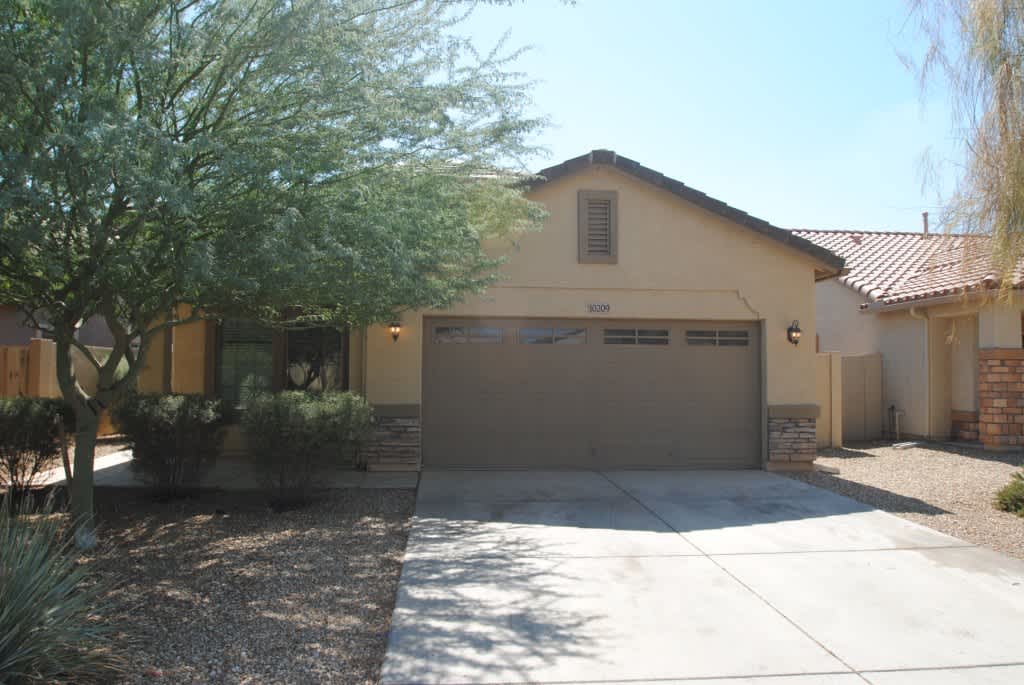 3-Bed House for Rent - 10209 W Parkway Dr, Tolleson, AZ