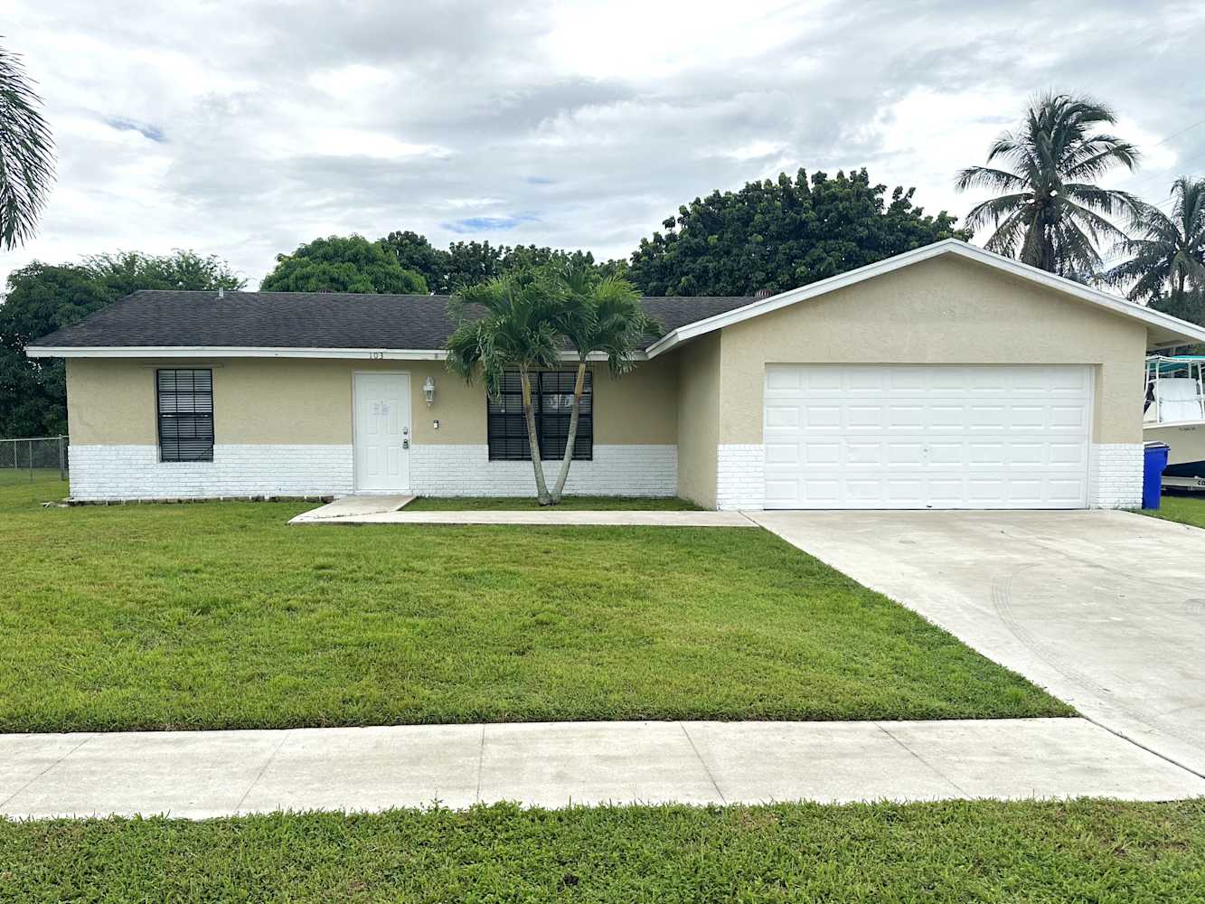 3-Bed House for Rent - 103 Bobwhite Rd, Royal Palm Beach, FL