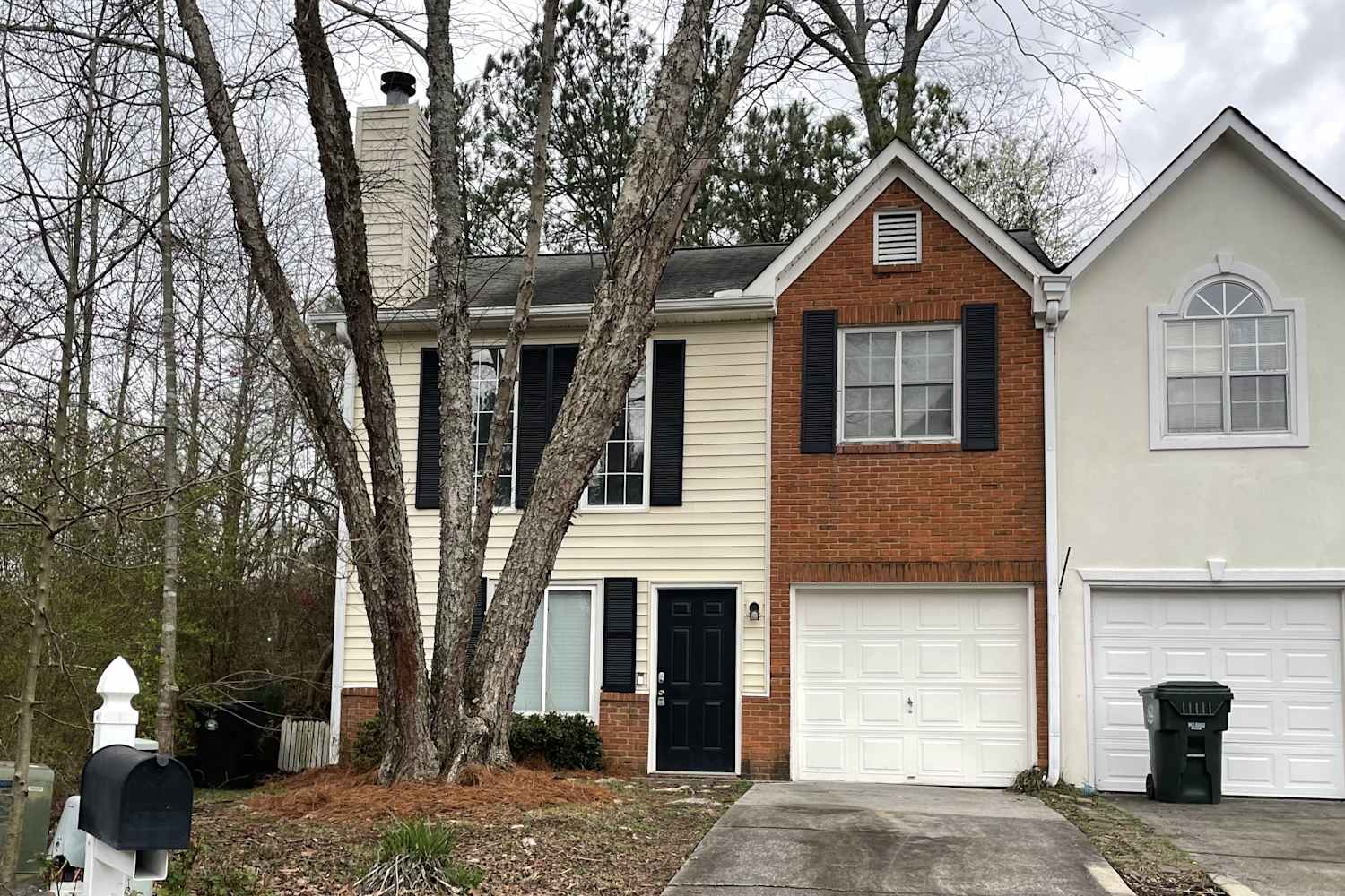 2 Bedroom House – 1046 Kennesborough Rd NW, Kennesaw, GA 30144