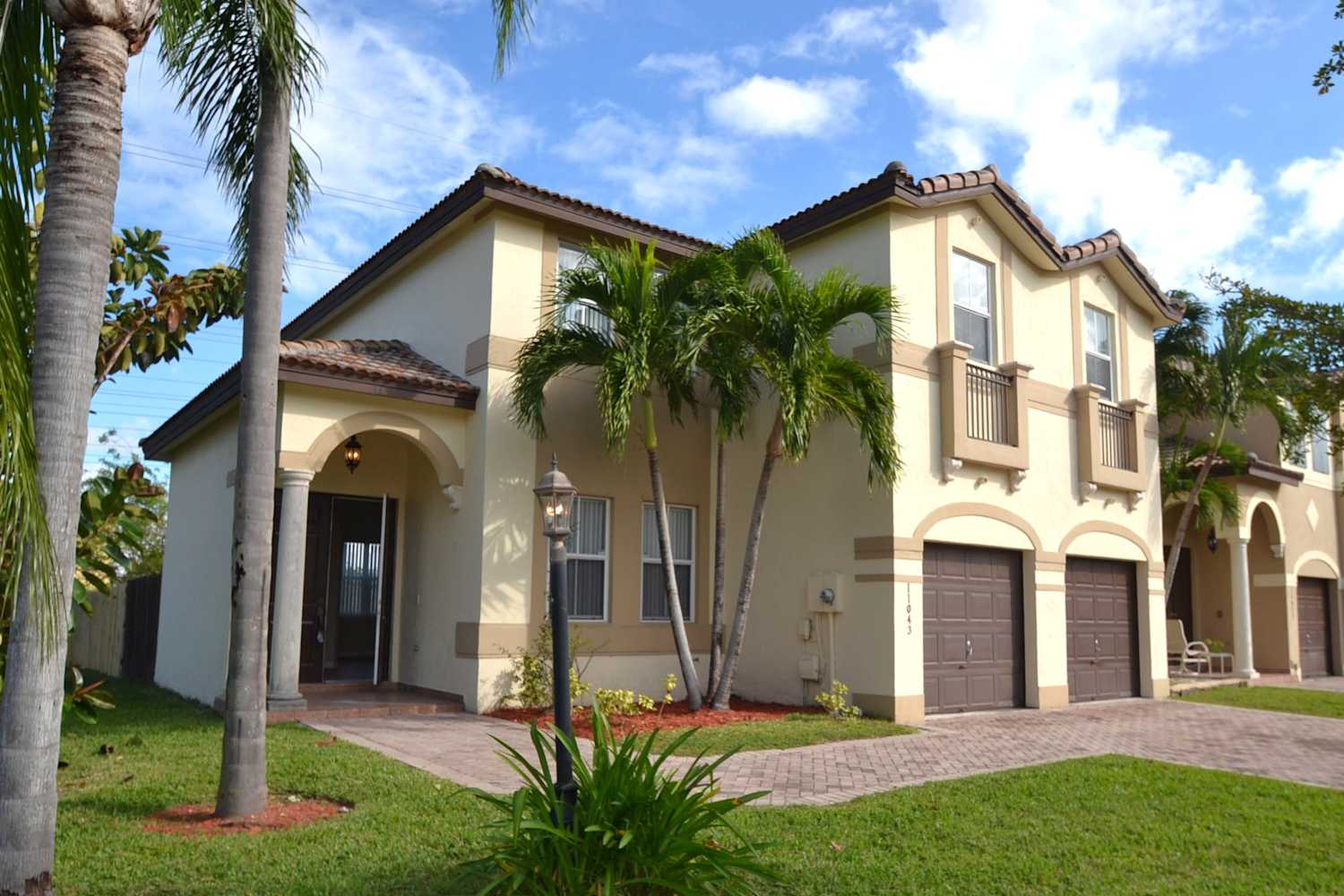 4-Bed House for Rent - 11043 NW 48th Ln, Doral, FL