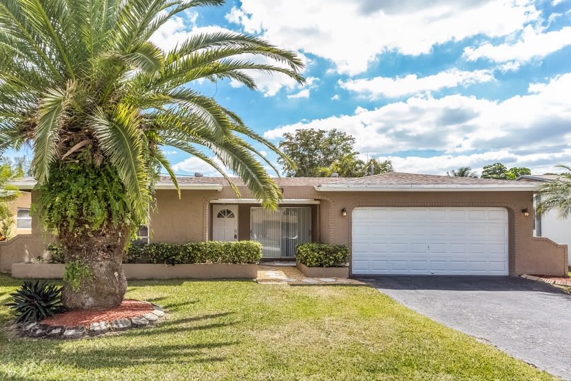 3-Bed House for Rent - 11860 NW 29th Pl, Sunrise, FL