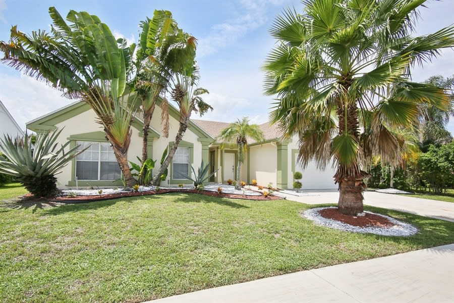 3-Bed House for Rent - 12132 Quilting Ln, Boca Raton, FL