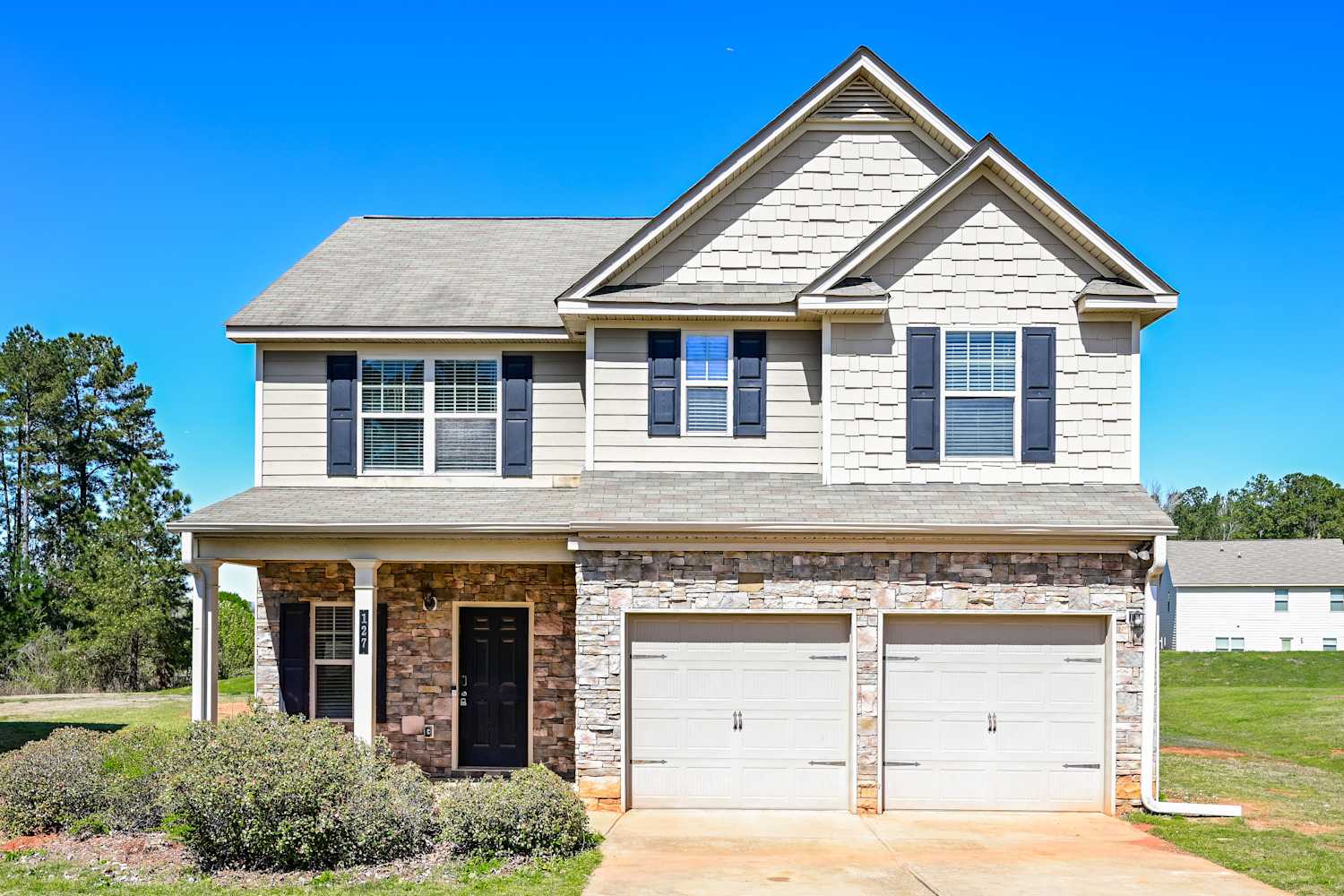4-Bed Home at 129 Biscayne Ter, Hampton