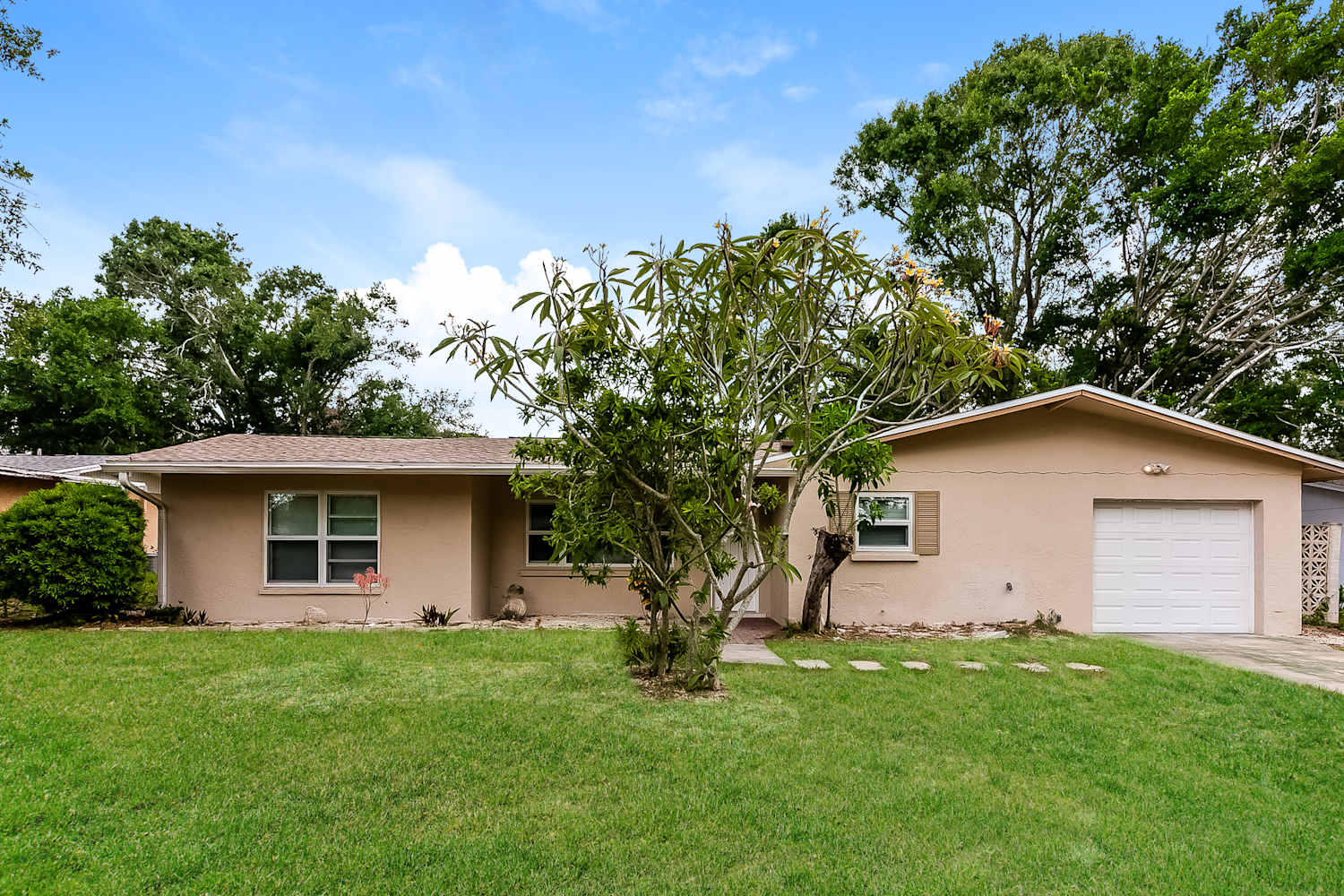 3-Bed House for Rent - 131 Adair Ave, Sarasota, FL