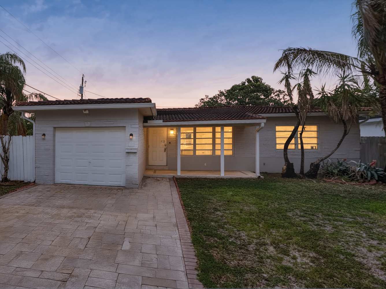 3-Bed Home at 1315 N Park Rd, Hollywood