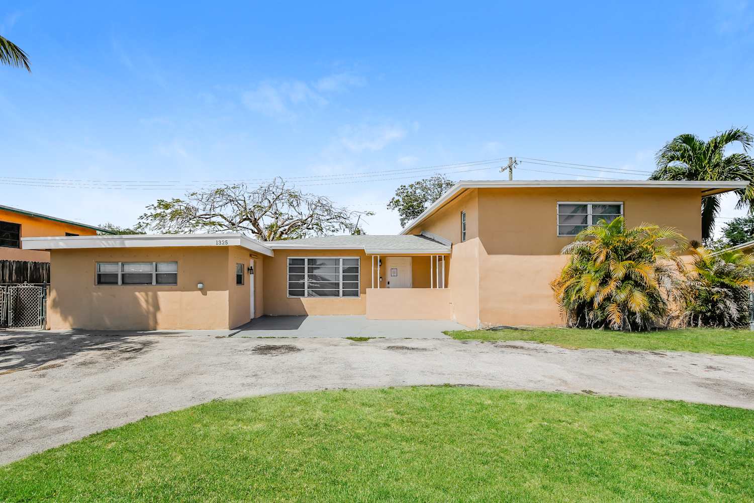 5-Bed Home at 1327 NE 200th Ter, North Miami Beach