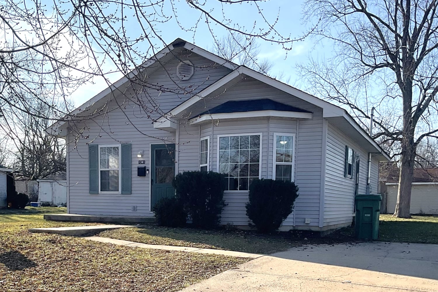 3-Bed House for Rent - 1341 Fairmount Ave, Joliet, IL