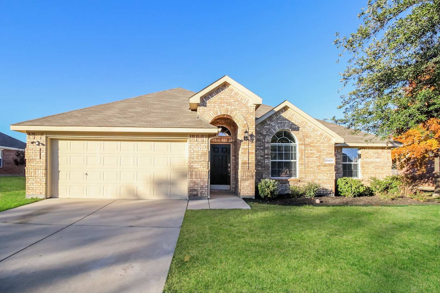 4-Bed Home at 13427 Austin Stone Dr, Fort Worth
