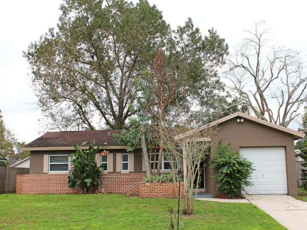 4-Bed Home in null, Longwood