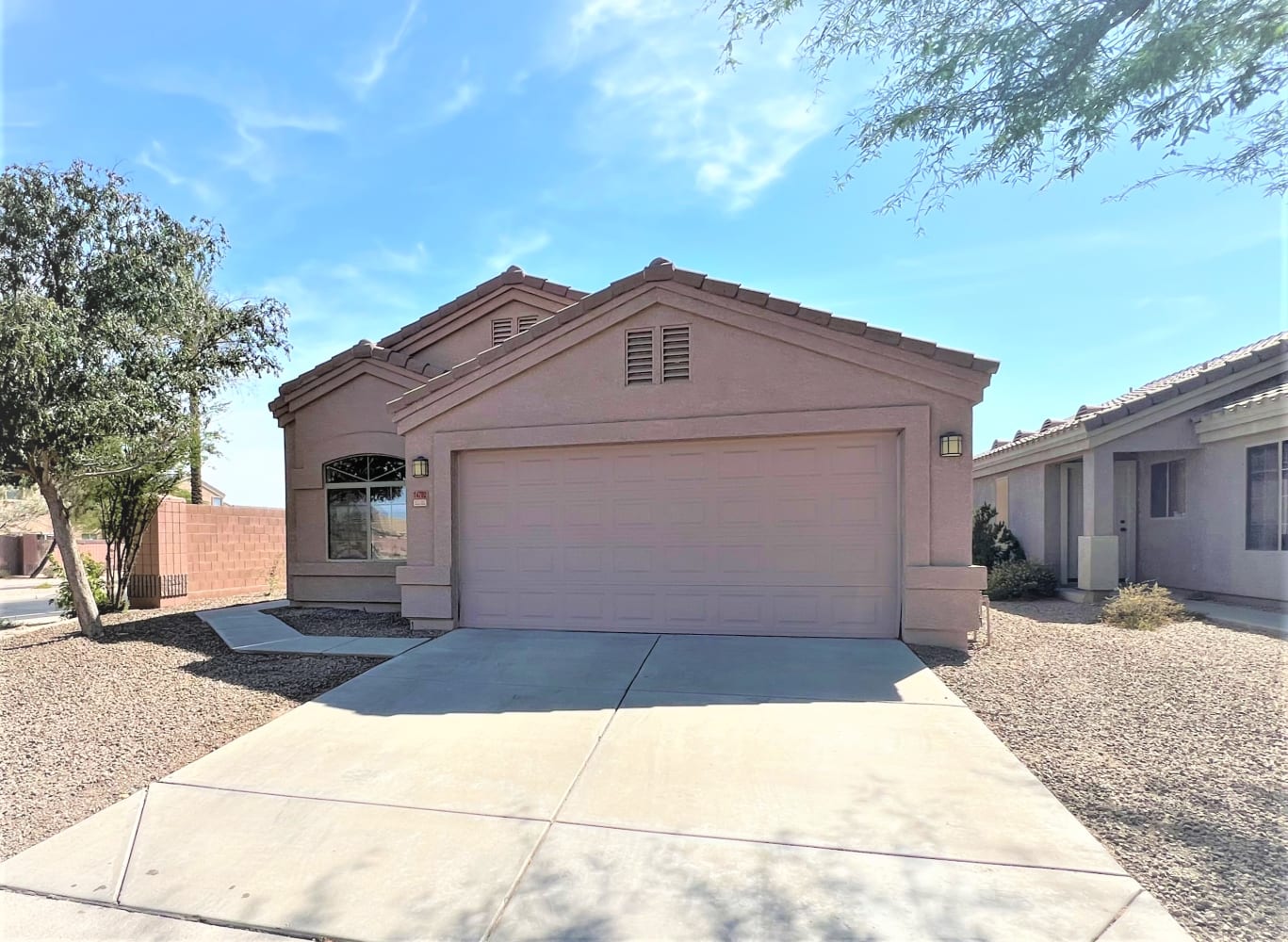 3-Bed House for Rent - 14702 N 124Th Ln, El Mirage, AZ