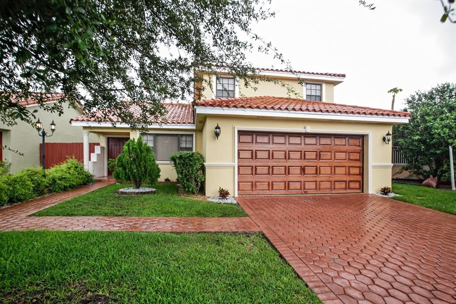 4-Bed House for Rent - 15155 NW 88th Ct, Hialeah, FL