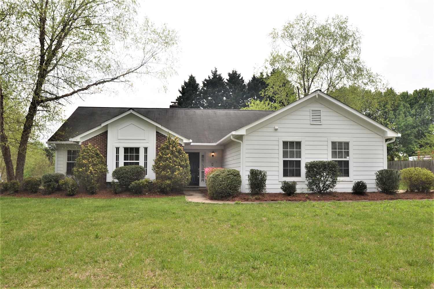 3-Bed House for Rent - 15314 Bexley Pl, Mint Hill, NC