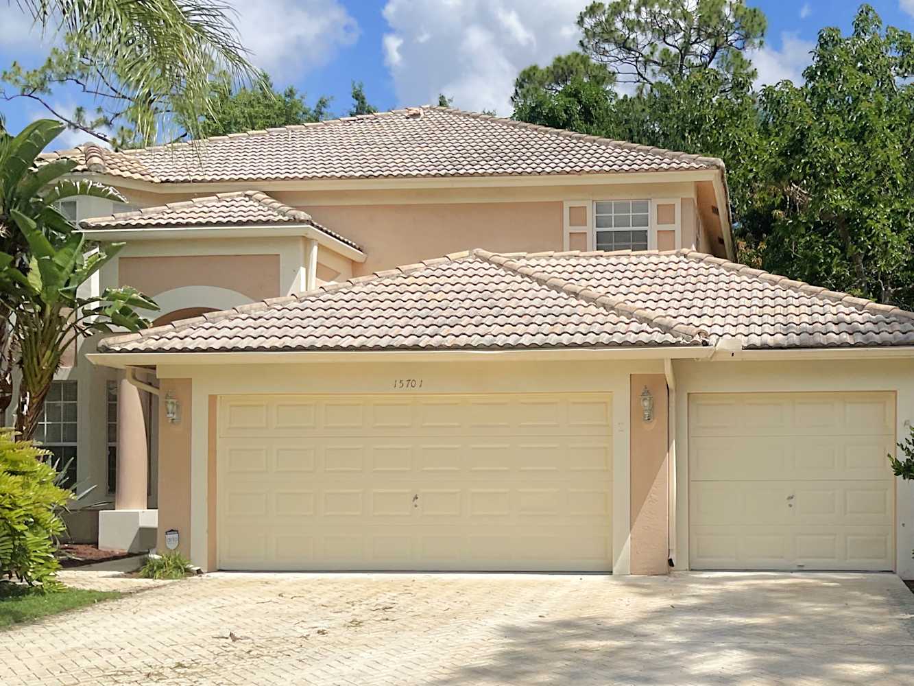 4-Bed House for Rent - 15701 Bent Creek Rd, Wellington, FL