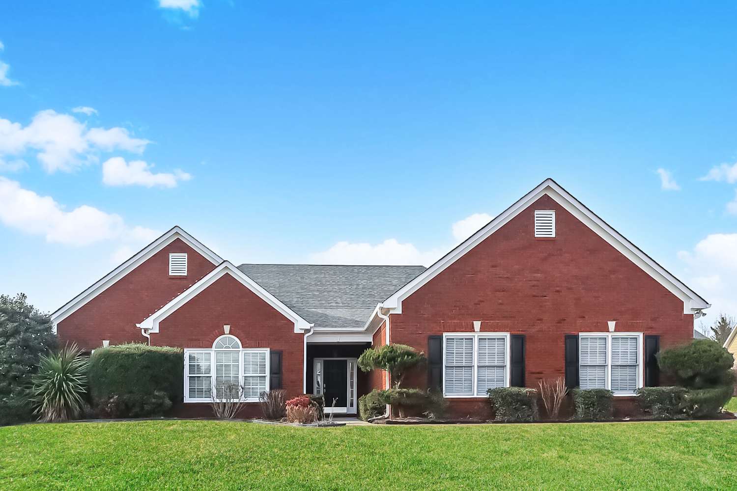 3-Bed Home at 19 Windermere Bnd NW, Cartersville