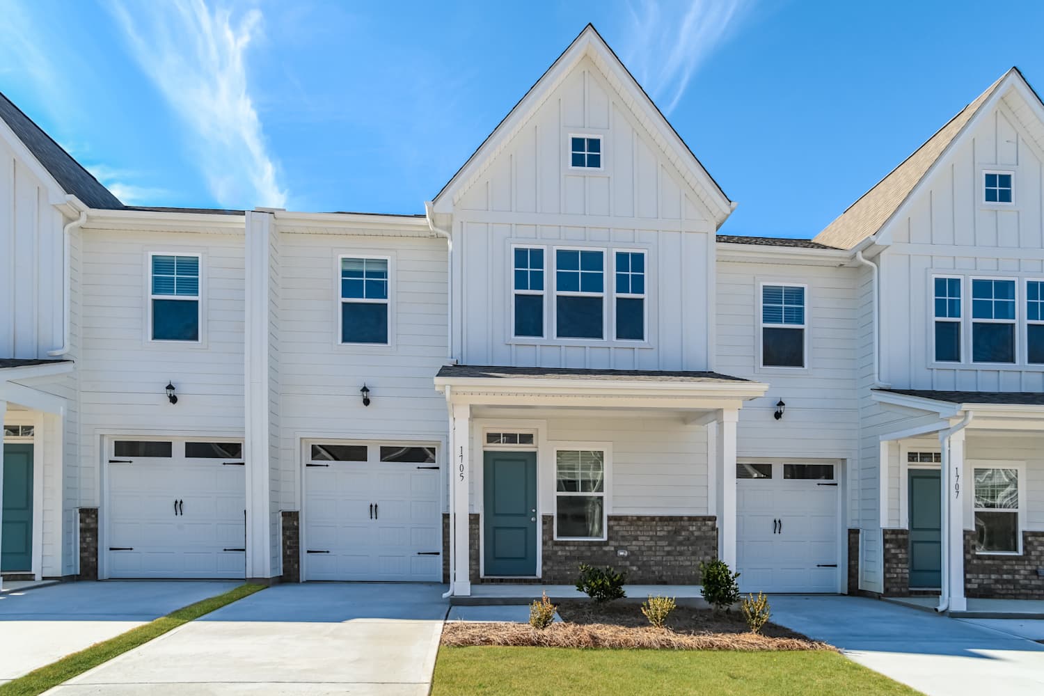 4-Bed Apartment in Arborwood, Monroe