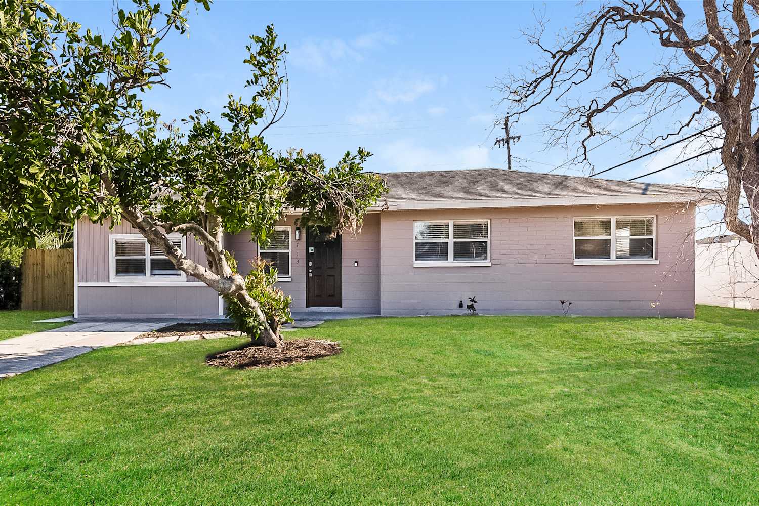 3-Bed House for Rent - 1713 Roslyn Ave, Bradenton, FL