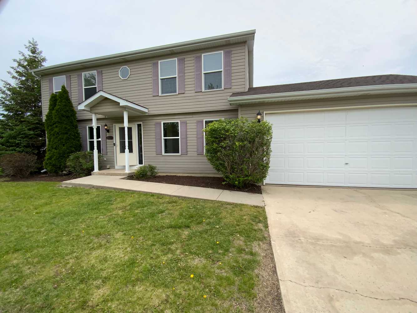 4-Bed House for Rent - 1722 Mystic Dr, Plainfield, IL