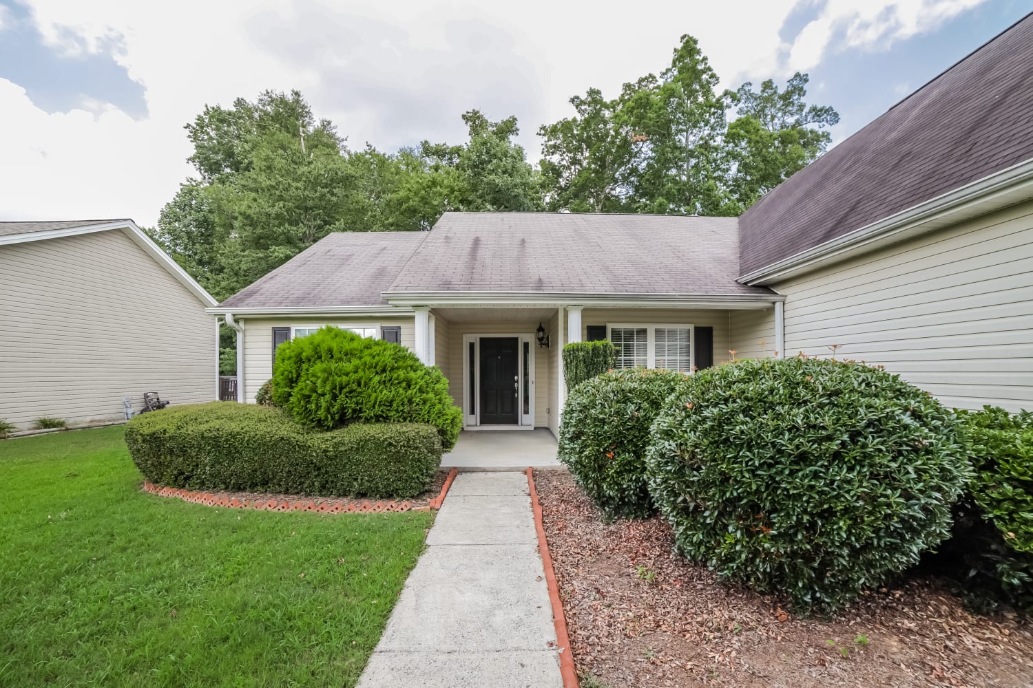3-Bed House for Rent - 1747 Fort River Way, Dacula, GA