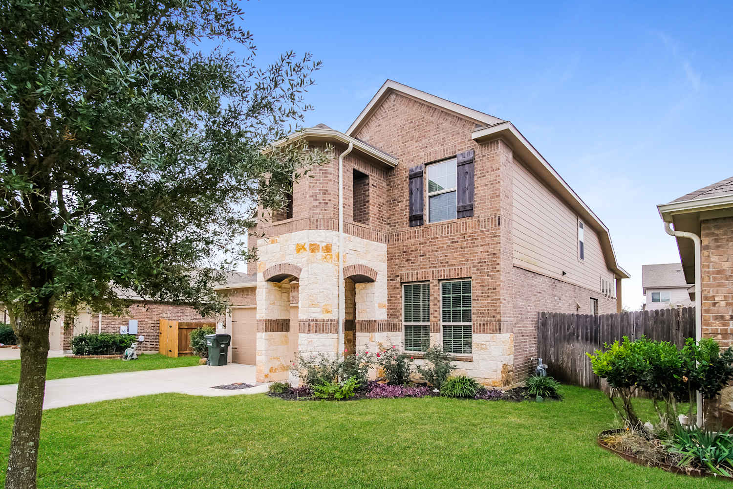 5-Bed House for Rent - 179 Pettigrew Path, Buda, TX