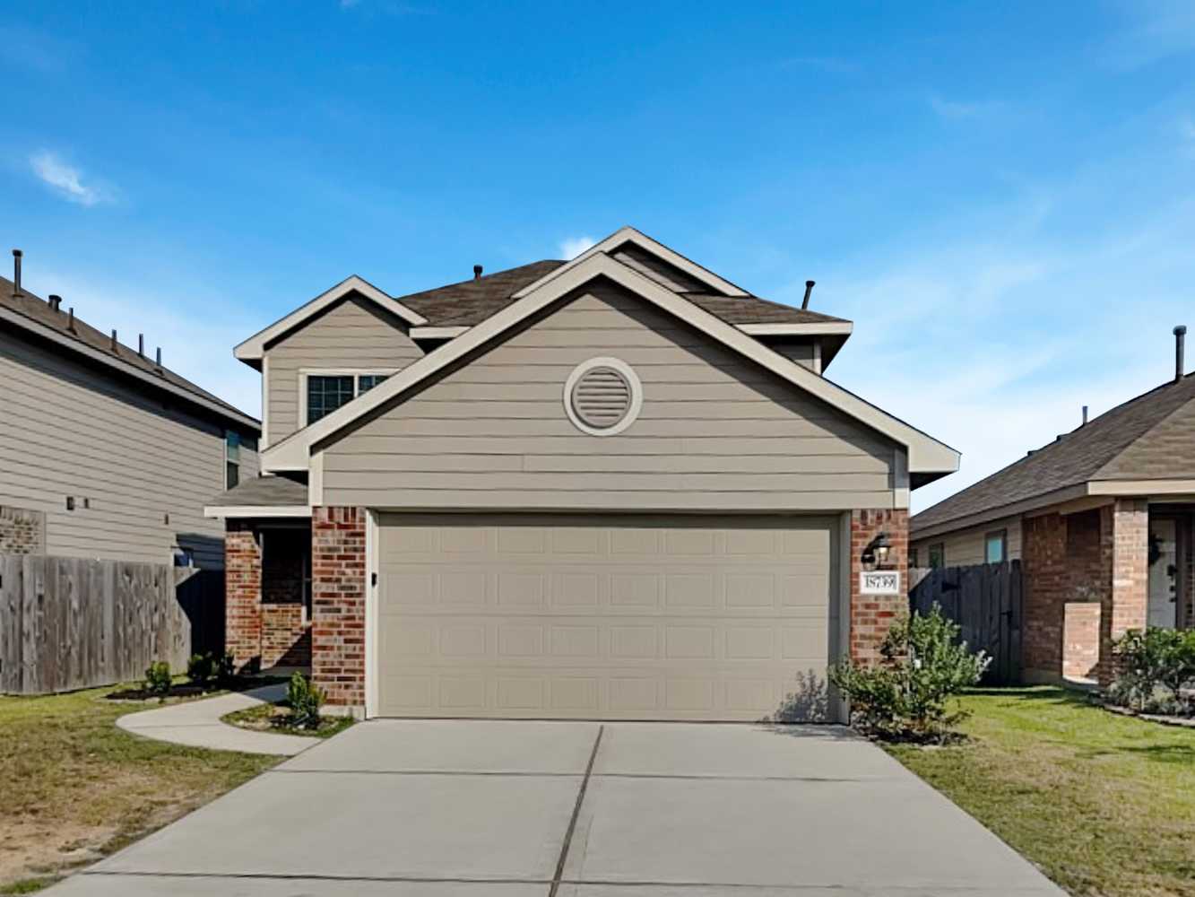 4 Bedroom House – 18739 Faustina Wy, New Caney, TX 77357