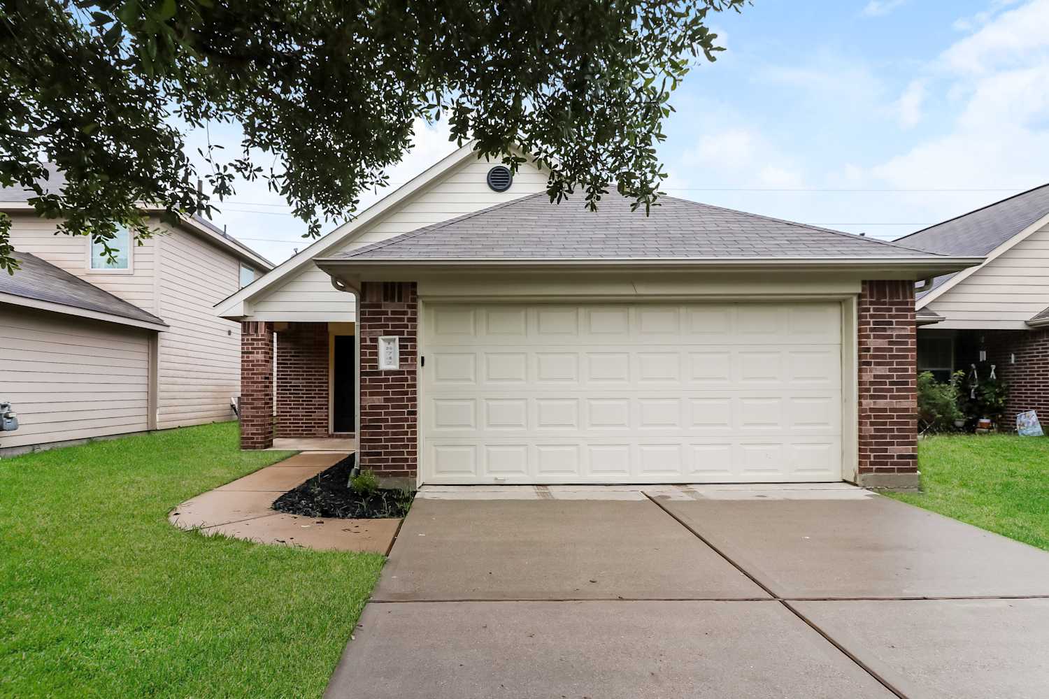 3 Bedroom House – 18742 Dennington Dr, Katy, TX 77449