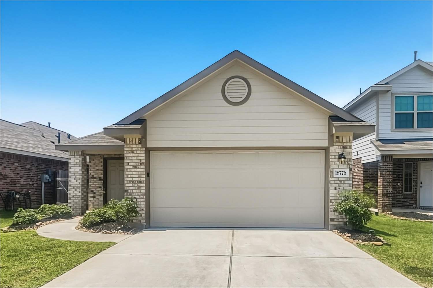 3 Bedroom House – 18776 Faustina Wy, New Caney, TX 77357