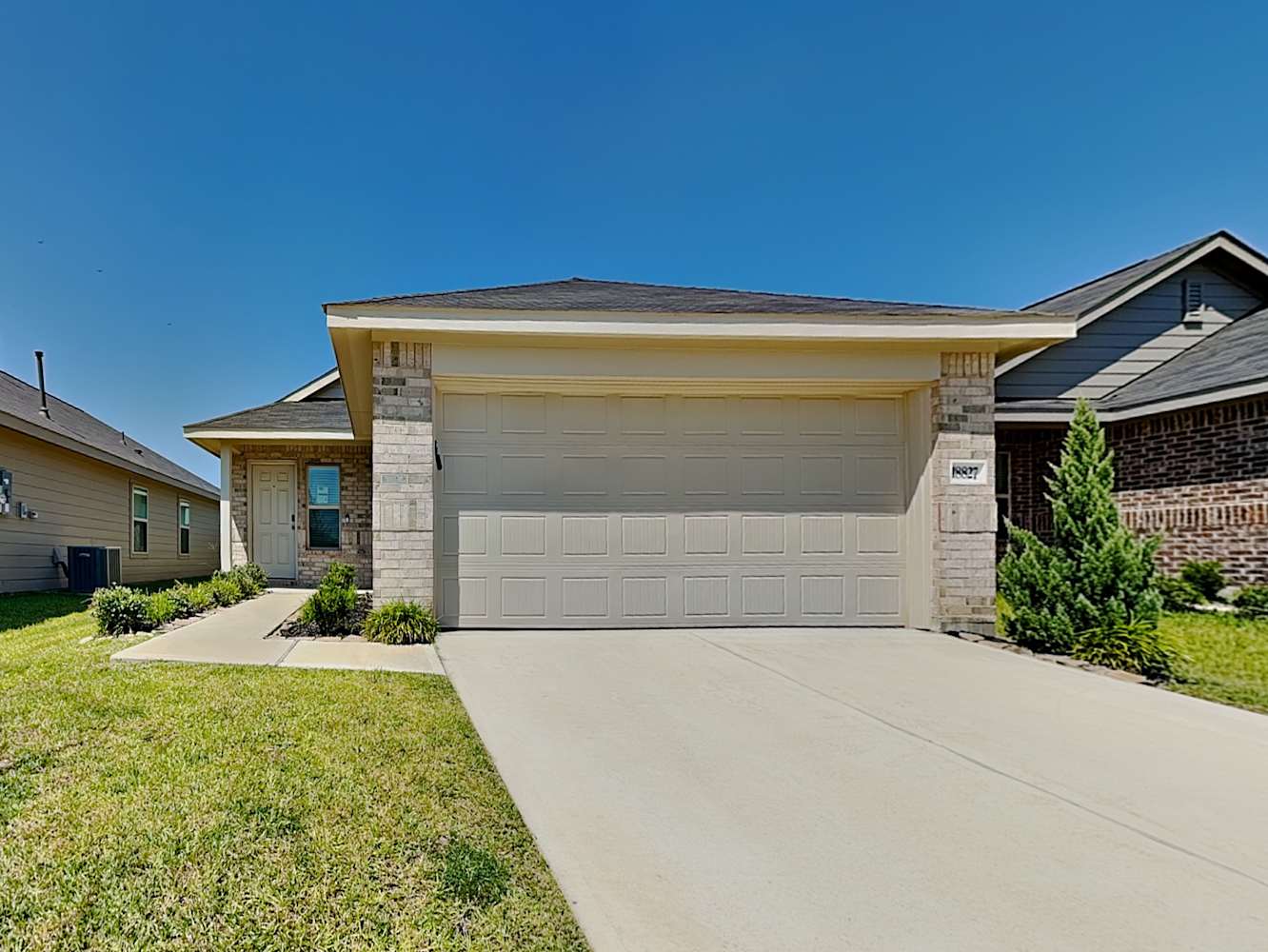 3 Bedroom House – 18827 Jasper Ridge Dr, Hockley, TX 77447