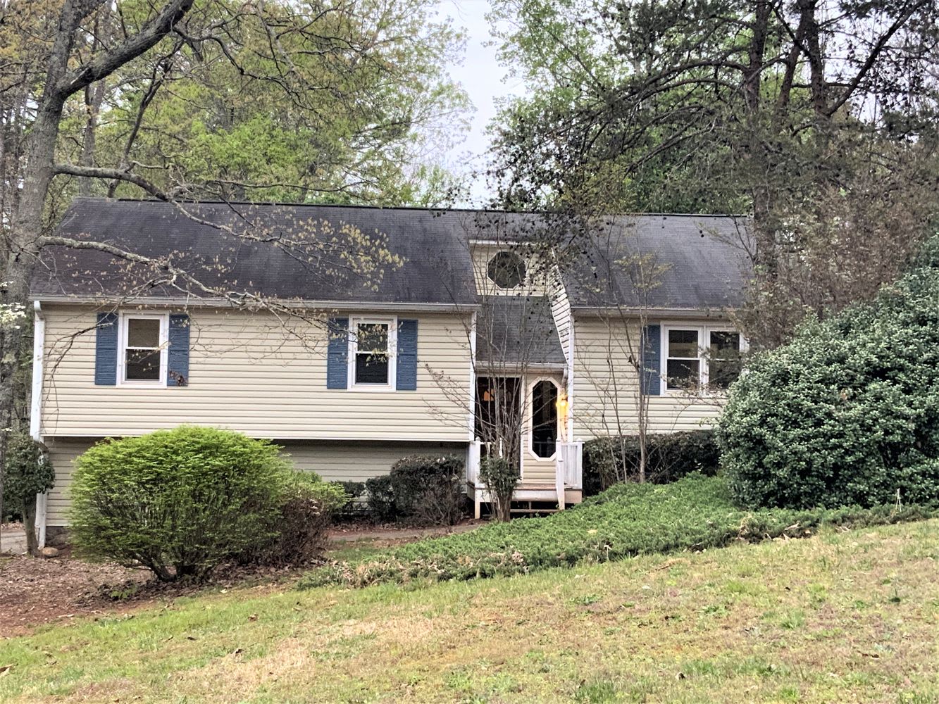 3-Bed Home at 204 Valley Brook Dr, Woodstock