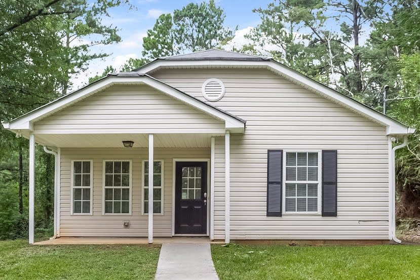 3 Bedroom House – 205 Townley Rd, Oxford, GA 30054