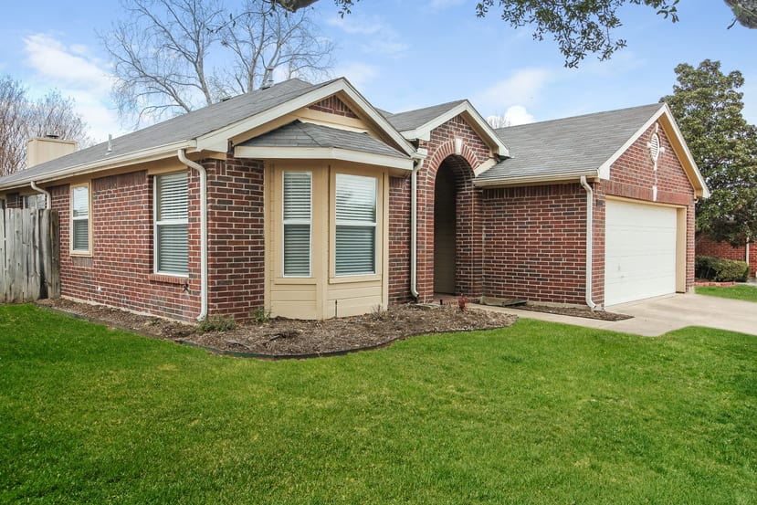 3-Bed House for Rent - 2076 Rushmore Ct, Lewisville, TX