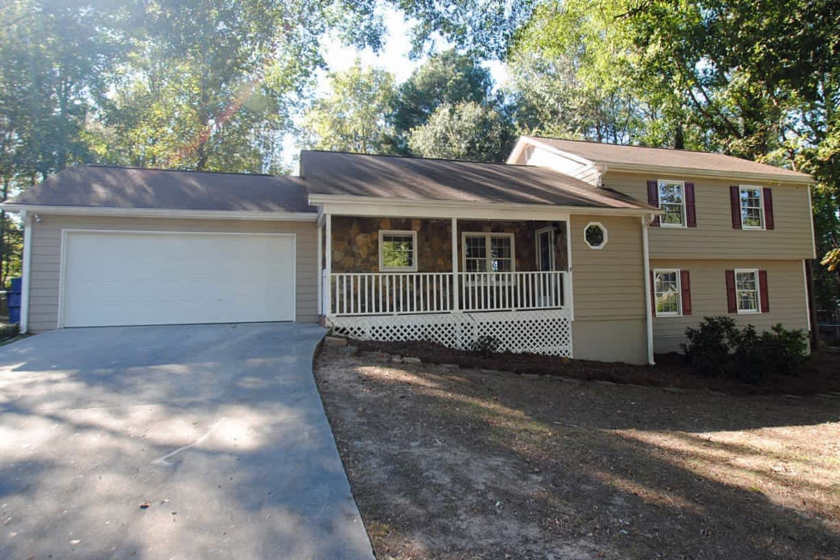 4-Bed House for Rent - 2110 Amber Creek Dr, Buford, GA