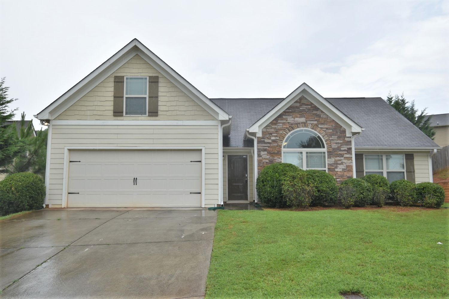 4-Bed House for Rent - 2136 Villa Spring Ter, Dacula, GA