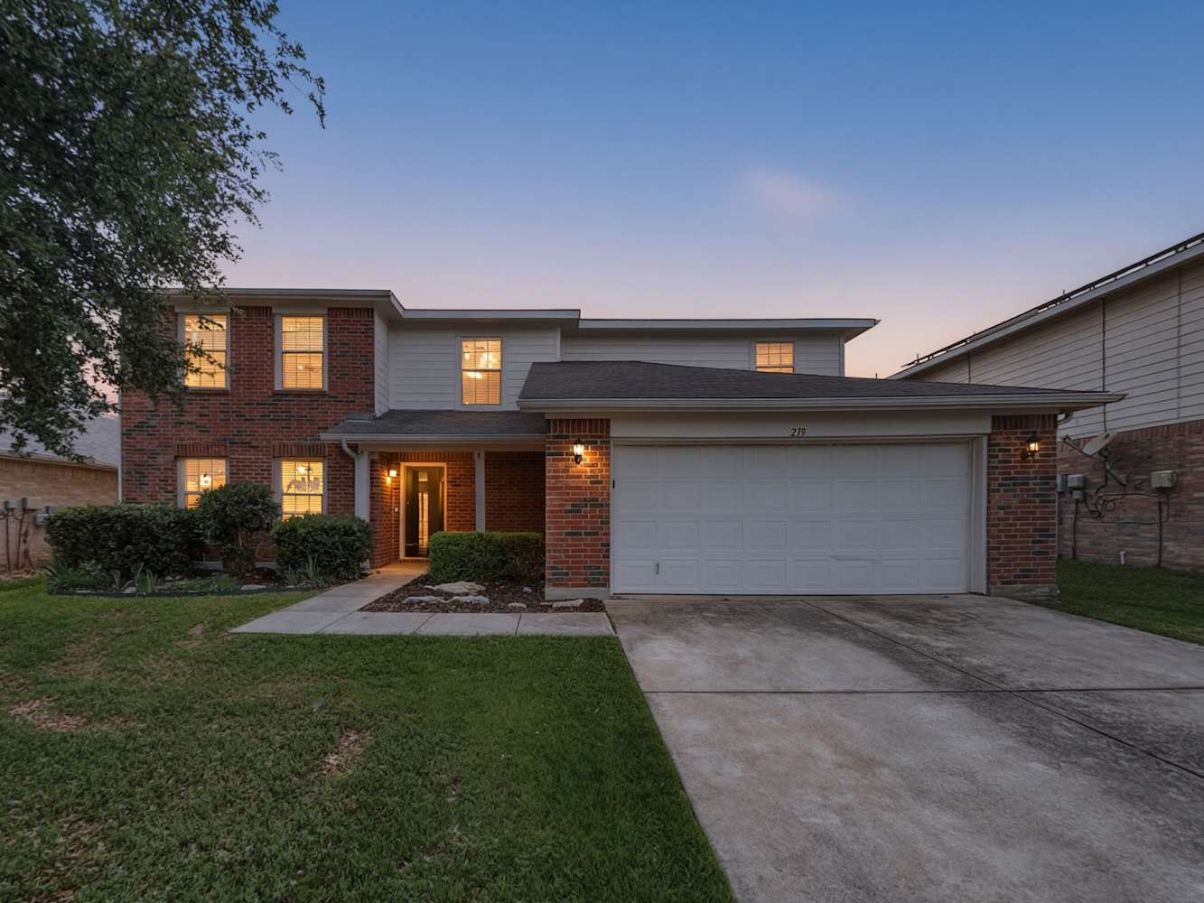 4-Bed Home at 221 Windmill Dr, Justin