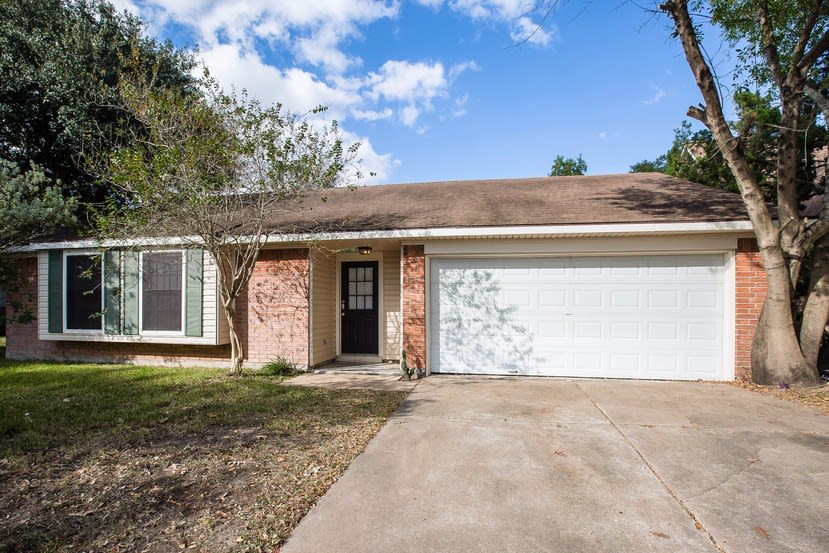 3-Bed House for Rent - 22006 Castle Springs Dr, Katy, TX