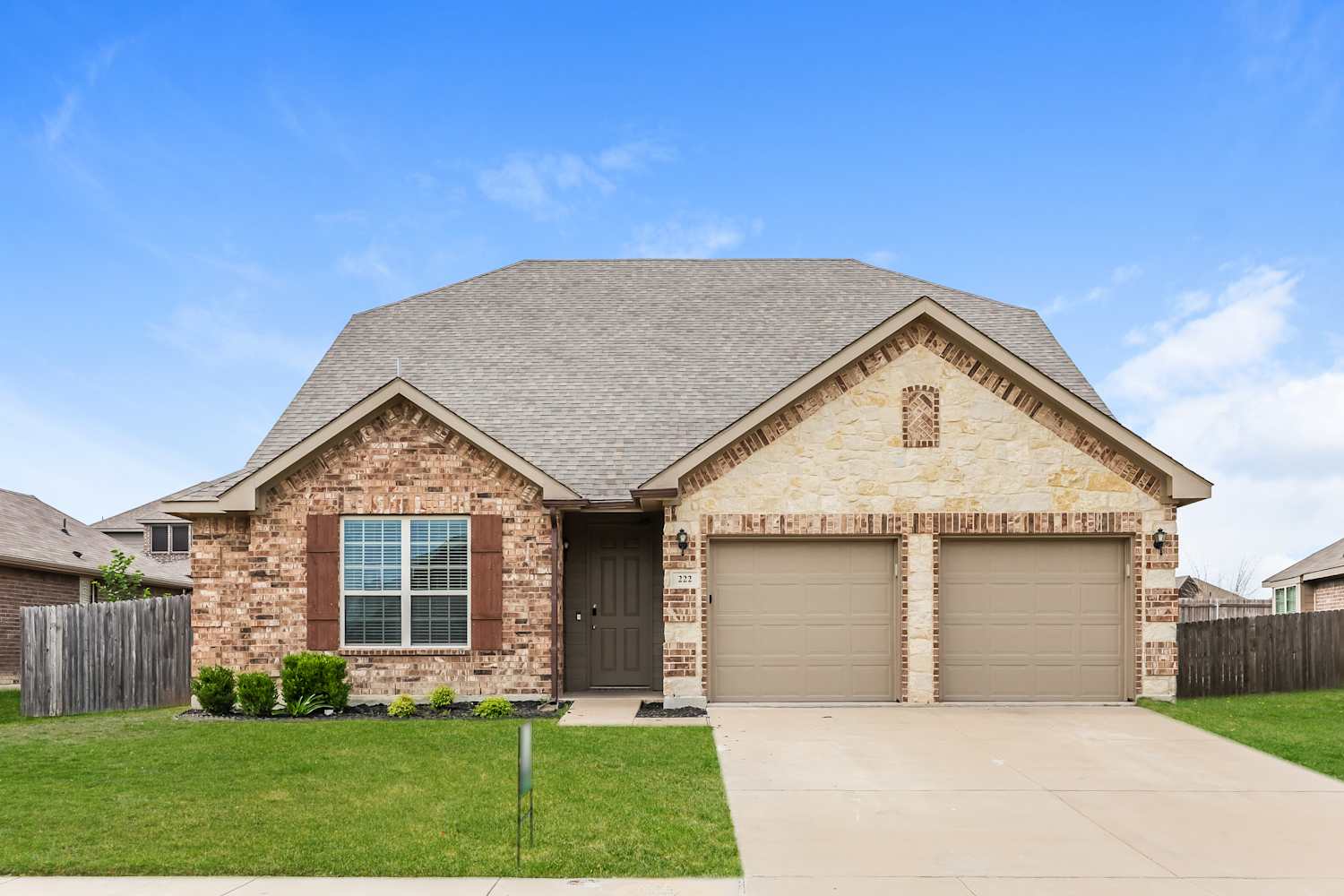 4-Bed Home at 224 Hackney Street, Waxahachie