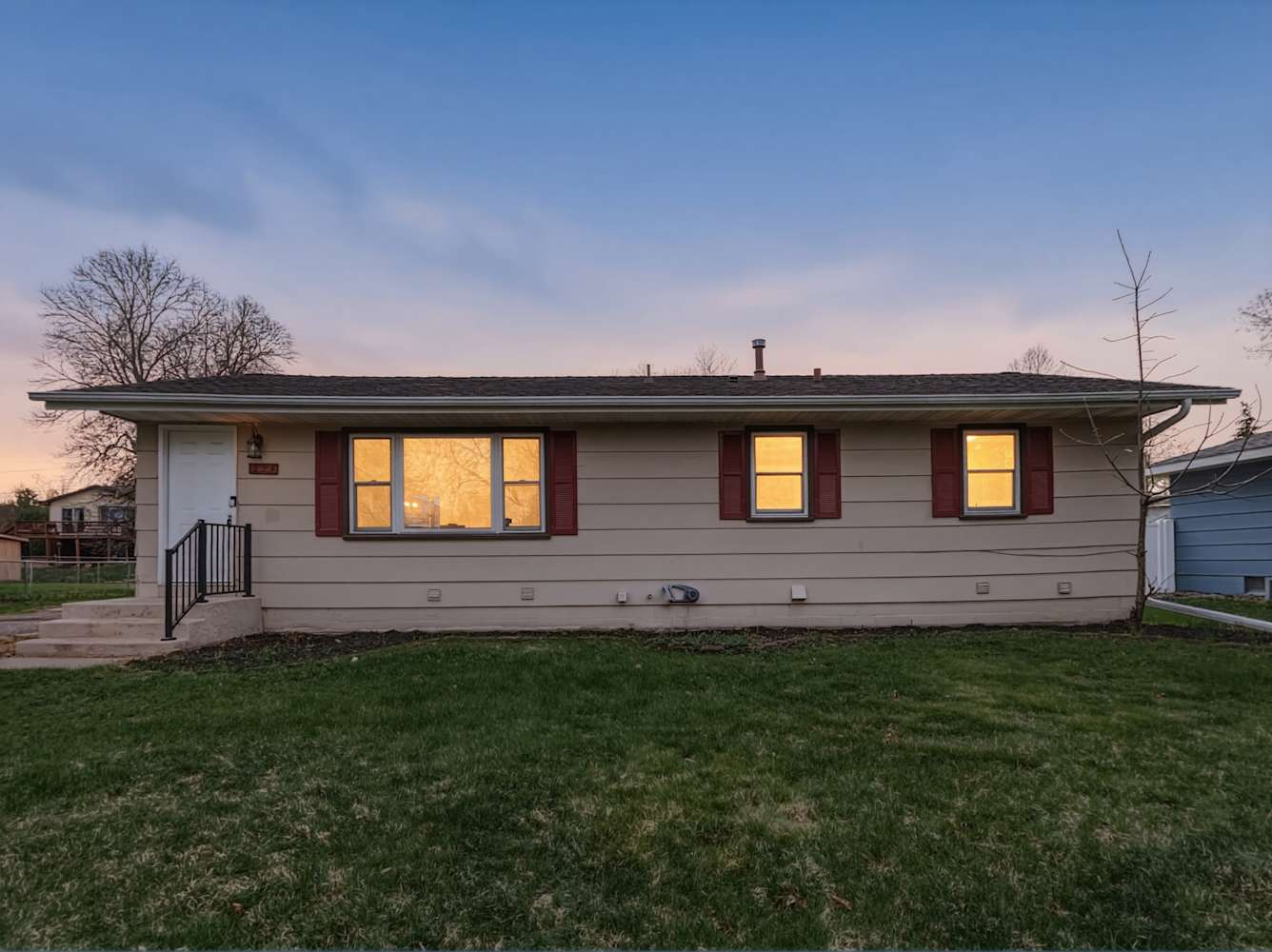 4-Bed Home at 226 Oak Park Dr NE, Blaine