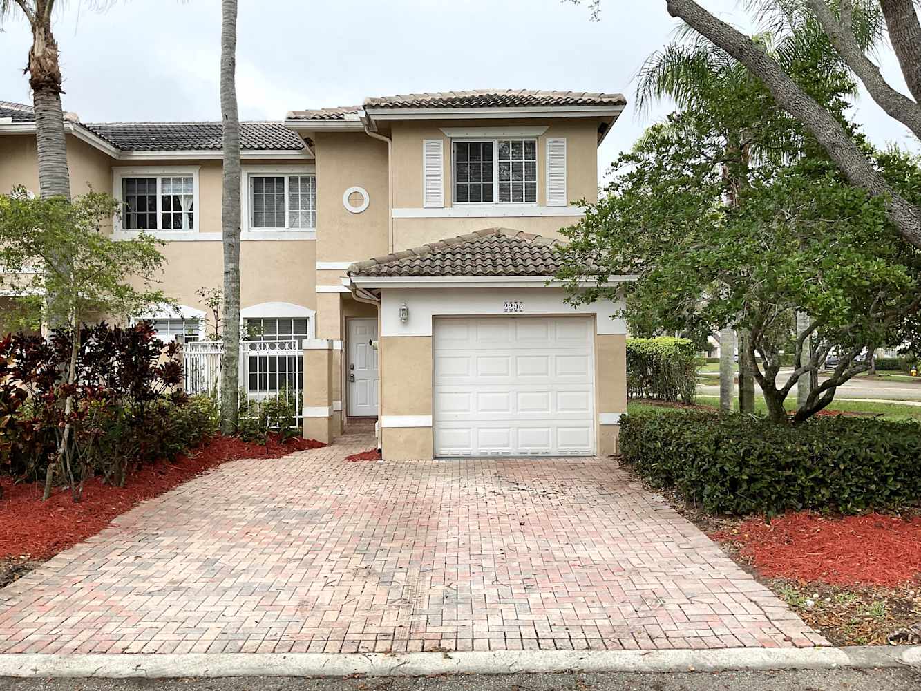 3-Bed Home at 2298 NW 170th Ave, Pembroke Pines