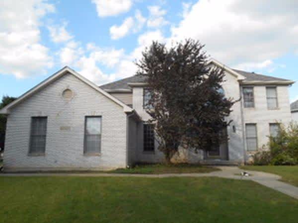 5-Bed Home at 23358 Allen Robert Dr, Plainfield